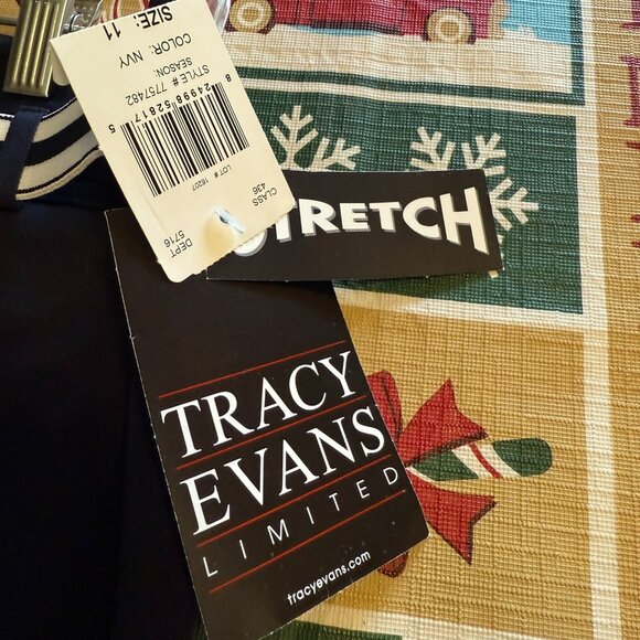 Tracy Evans Navy Stretch Mini Skirt w/Belt - Size 11 - Picture 5 of 7